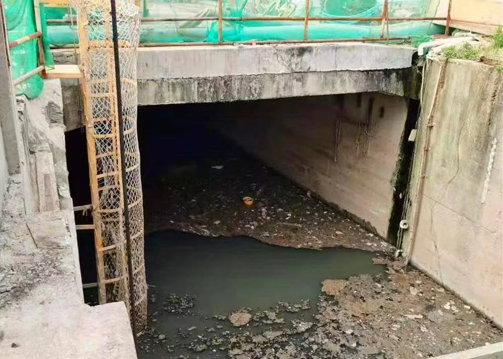 城市地下暗涵入口